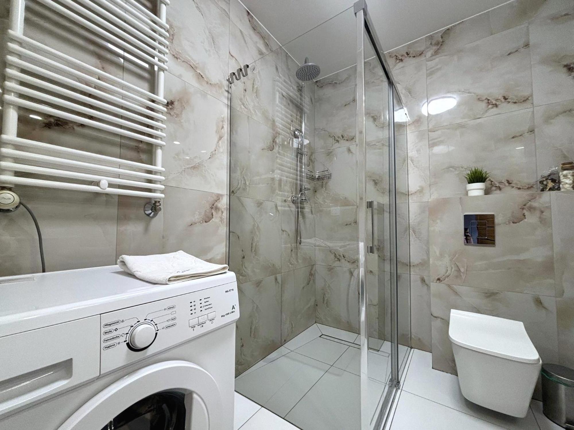Apartamenty Bryza-Matejki 1B-Parking Свіноуйсьце Екстер'єр фото